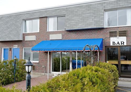 Motel Le Transit Mont-Saint-Hilaire Exteriör bild